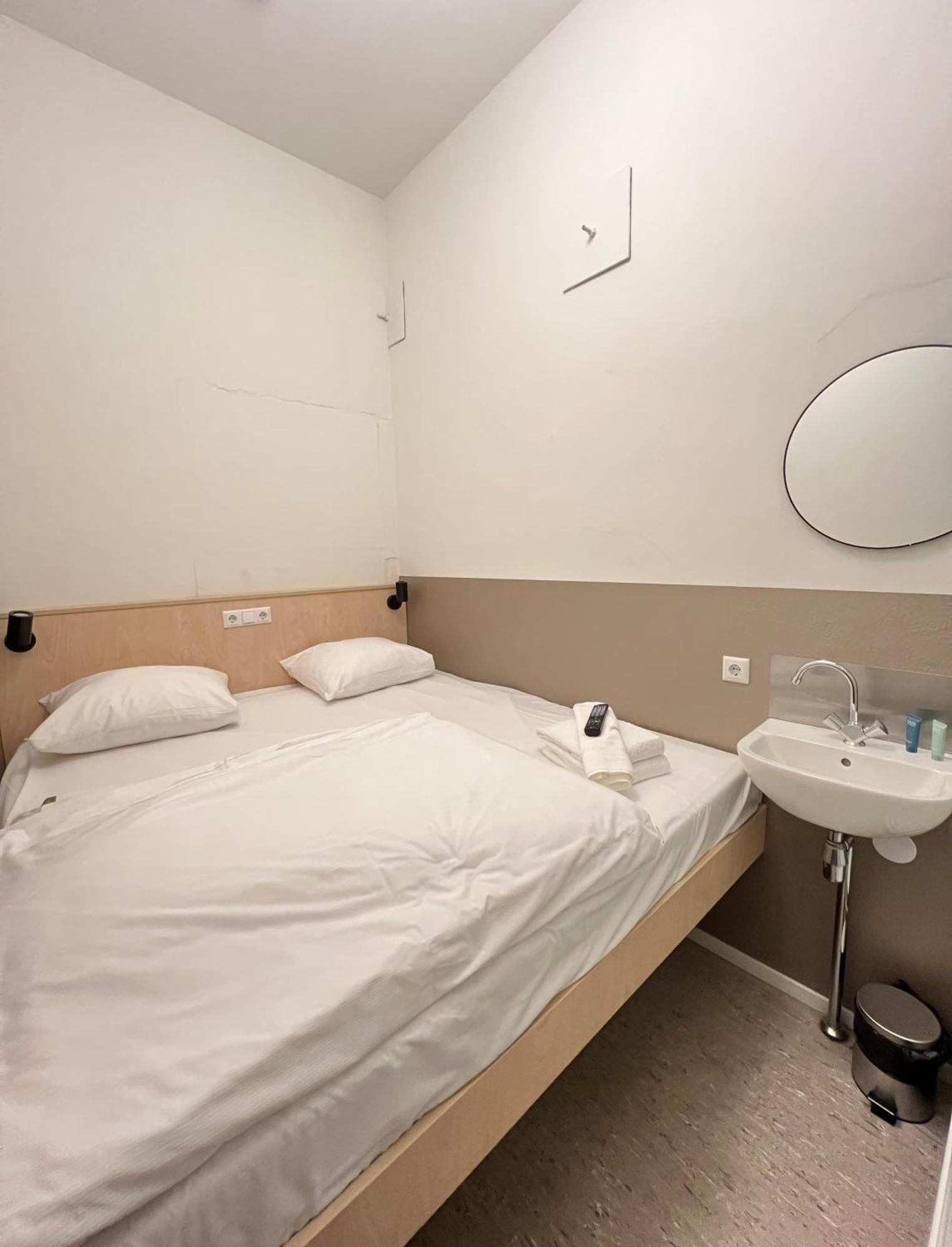 Stadsherberg Ald Weishoes - Hostel Венло Экстерьер фото