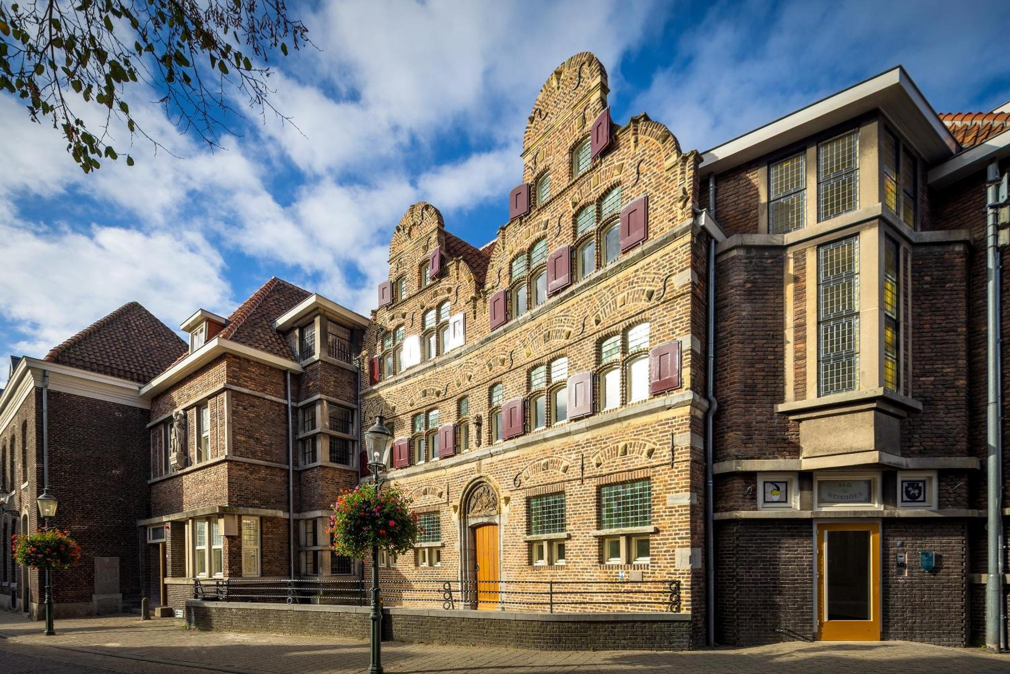 Stadsherberg Ald Weishoes - Hostel Венло Экстерьер фото